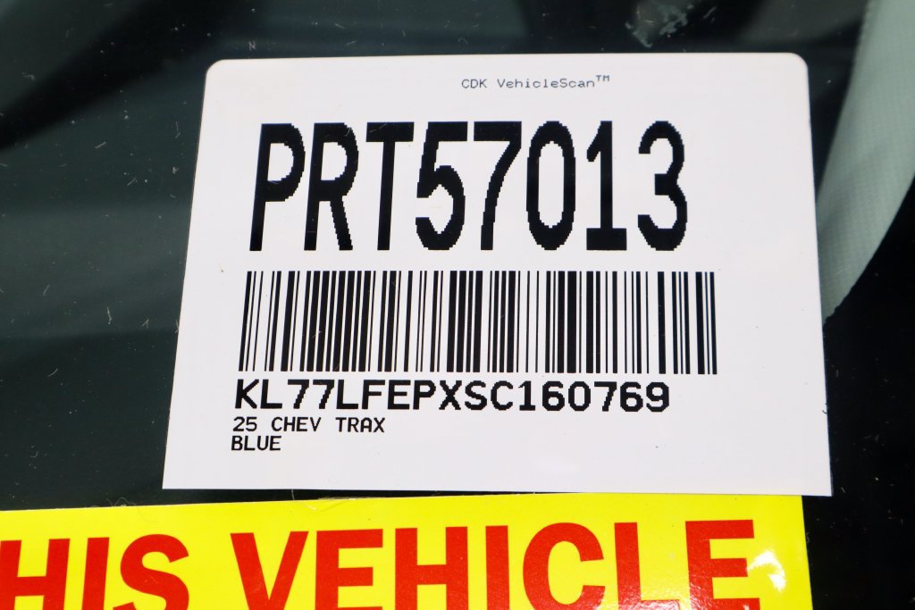 Used 2025 Chevrolet Trax LS FWD image 34