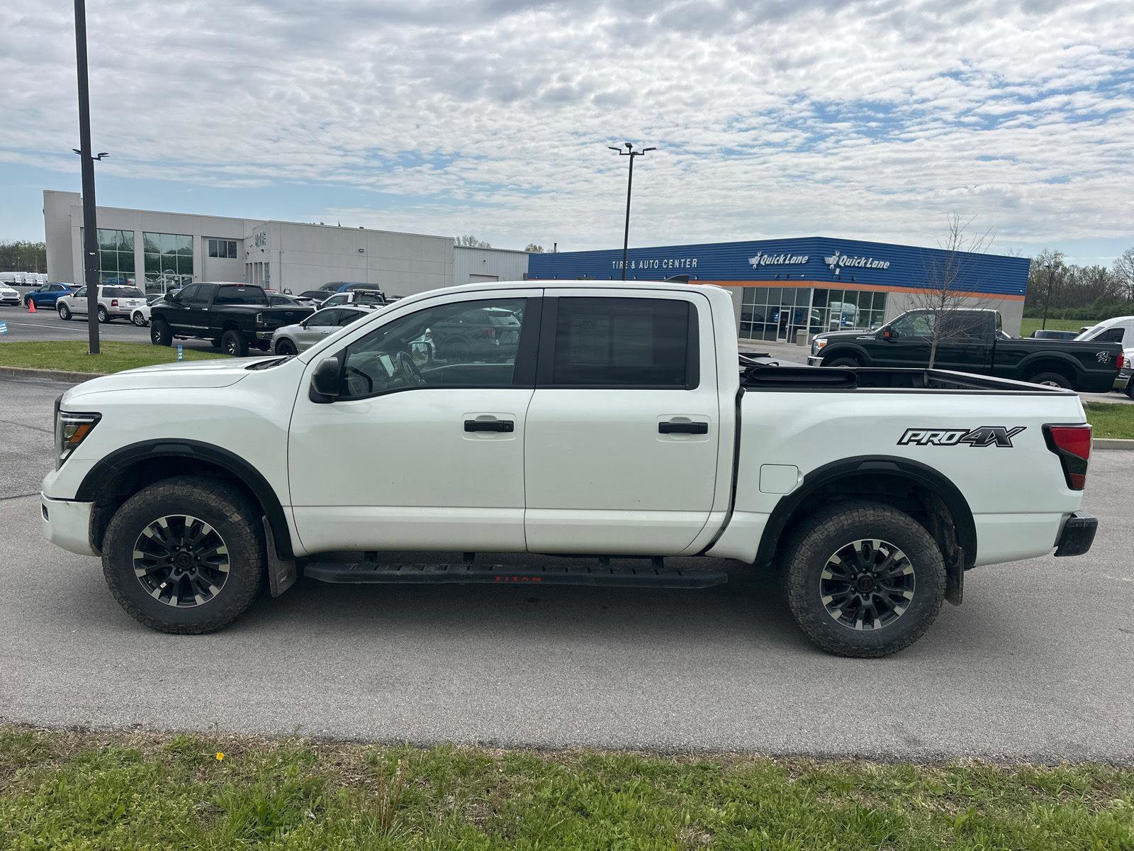 Used 2023 Nissan Titan PRO-4X w/ Off Road Protection Package image 3