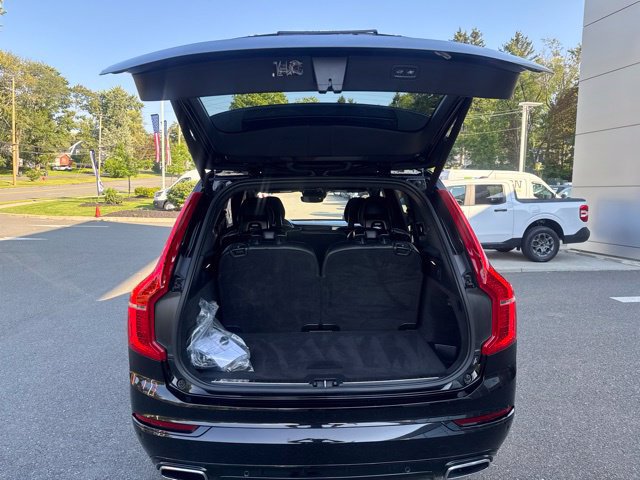 Used 2021 Volvo XC90 T8 R-Design AWD/4WD image 11