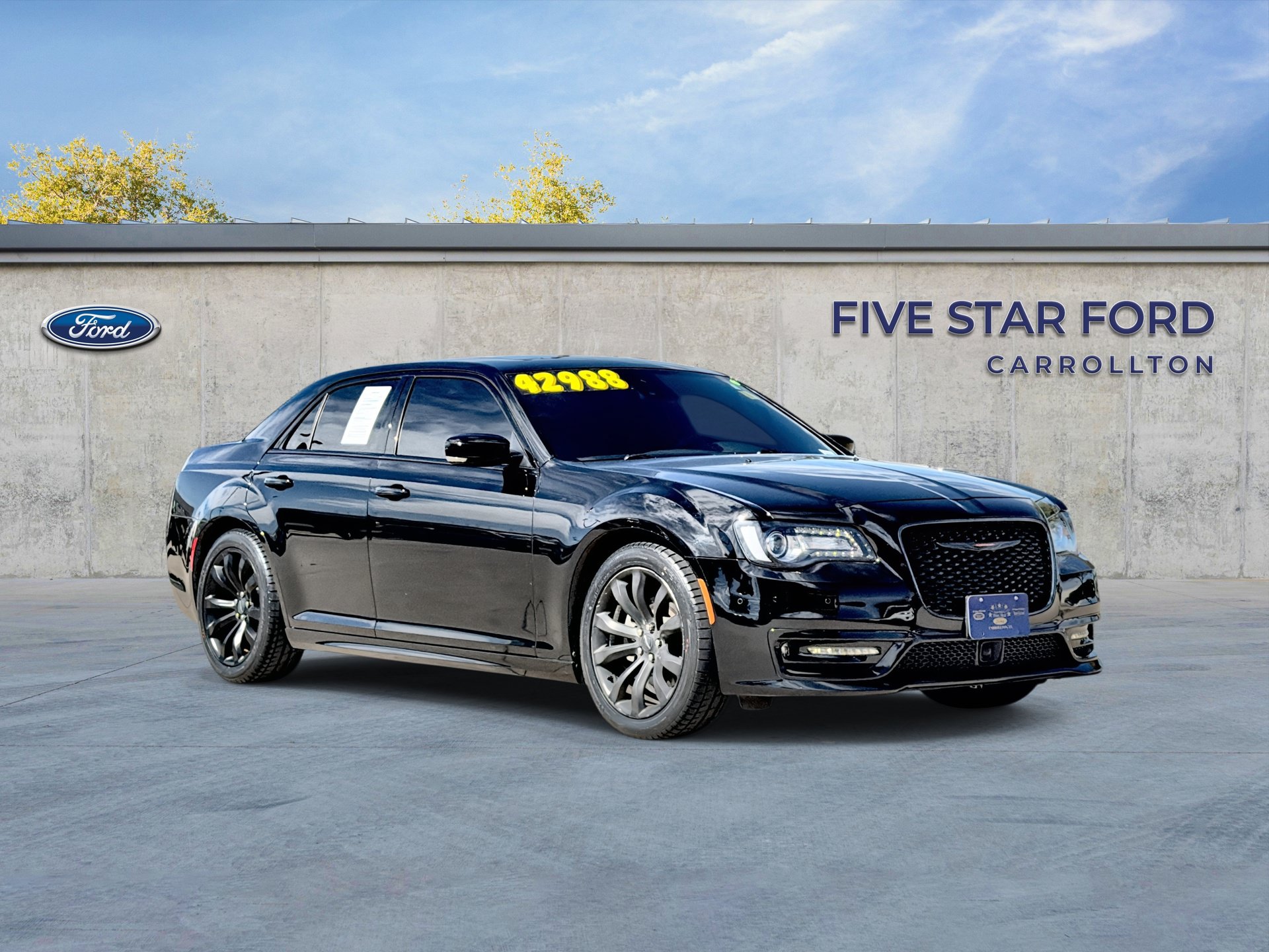 Used 2023 Chrysler 300 S w/ Comfort Group