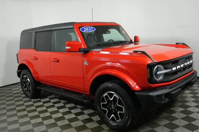 Certified 2023 Ford Bronco Outer Banks image 1