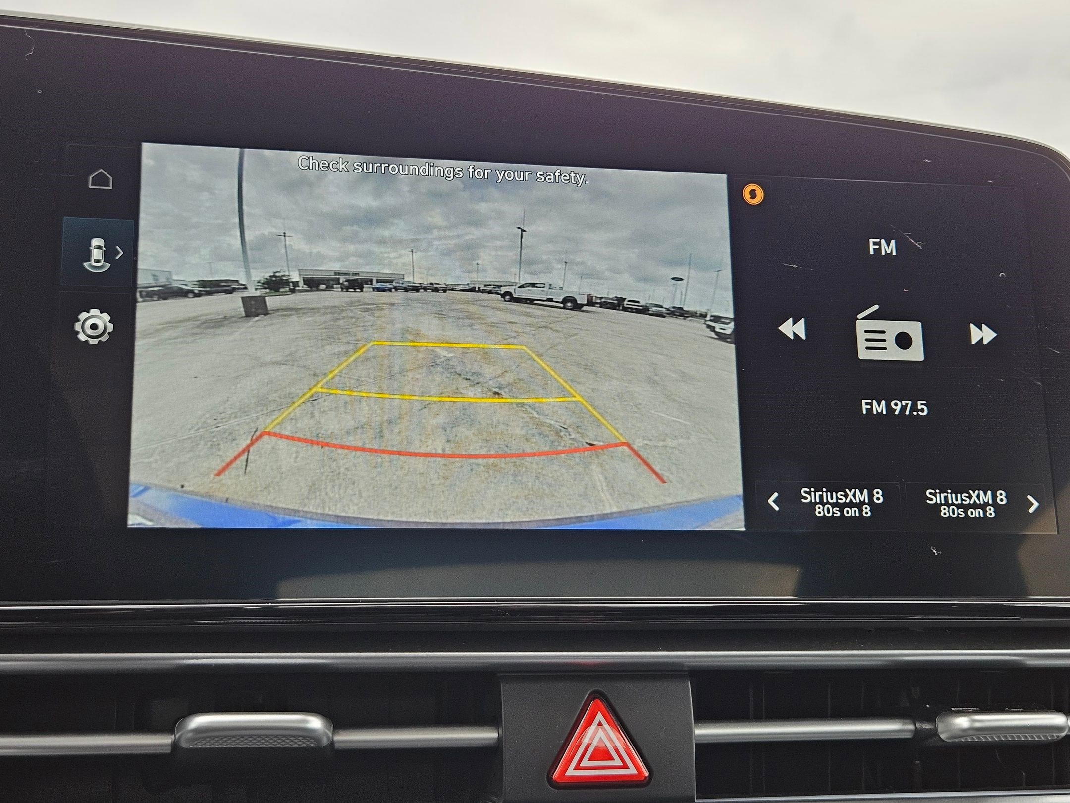 Used 2025 Hyundai Elantra SEL FWD image 26