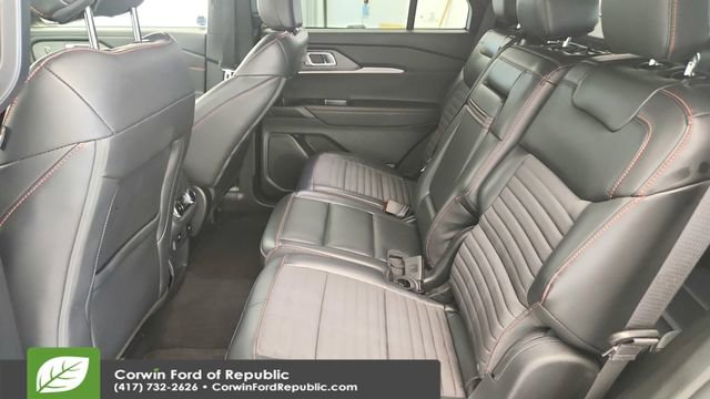 Certified 2025 Ford Explorer ST-Line w/ ST-Line Street Pack AWD/4WD image 23