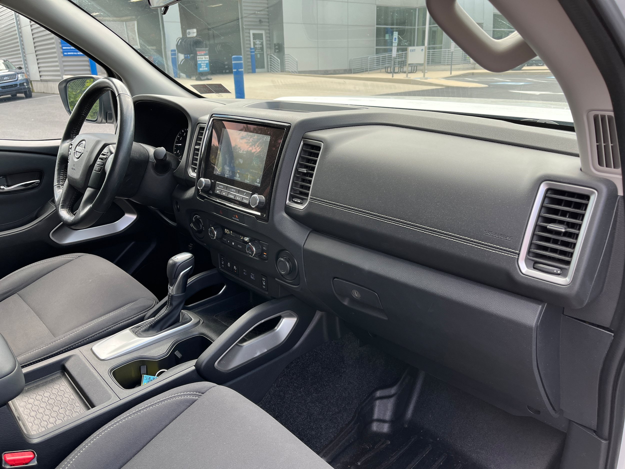 Used 2022 Nissan Frontier SV AWD/4WD image 6
