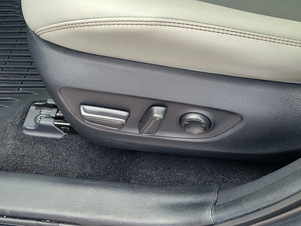 Used 2021 Toyota RAV4 XLE Premium FWD image 22