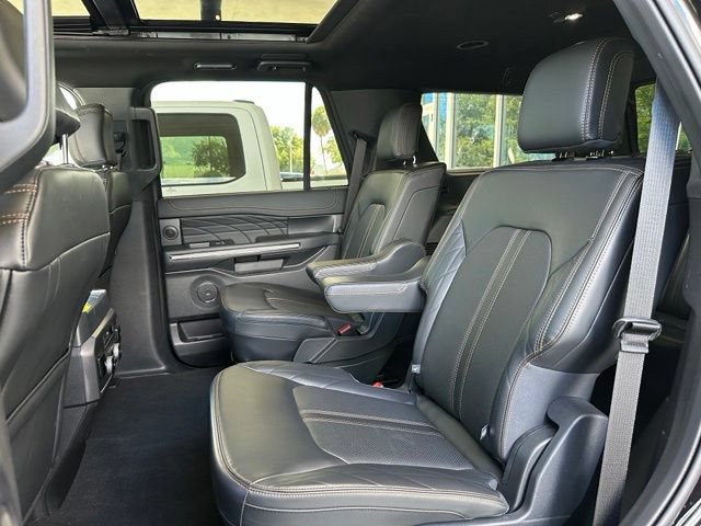 Certified 2024 Ford Expedition Platinum AWD/4WD image 16