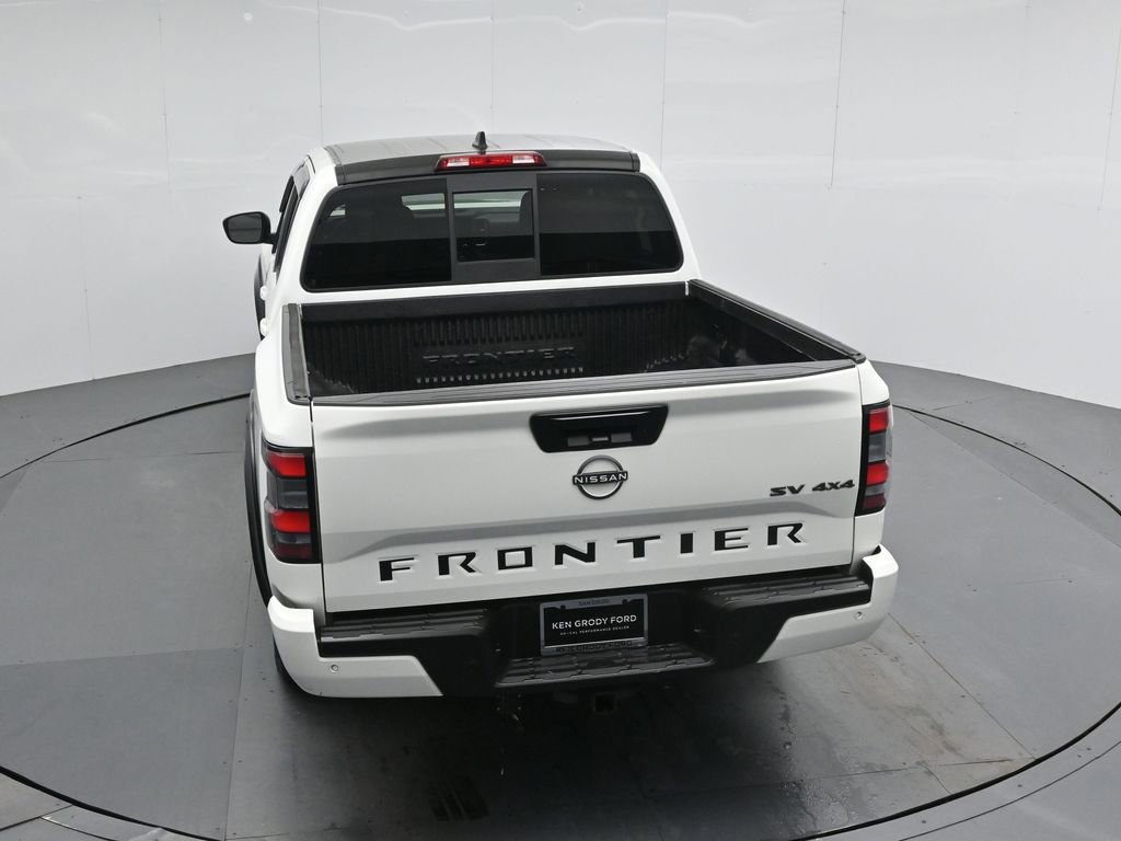 Used 2022 Nissan Frontier SV w/ Technology Package image 14