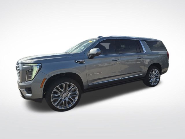 Used 2025 GMC Yukon XL Denali w/ Denali Reserve Package AWD/4WD image 6