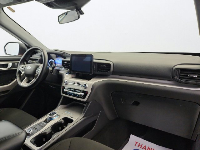 Certified 2024 Ford Explorer XLT AWD/4WD image 30