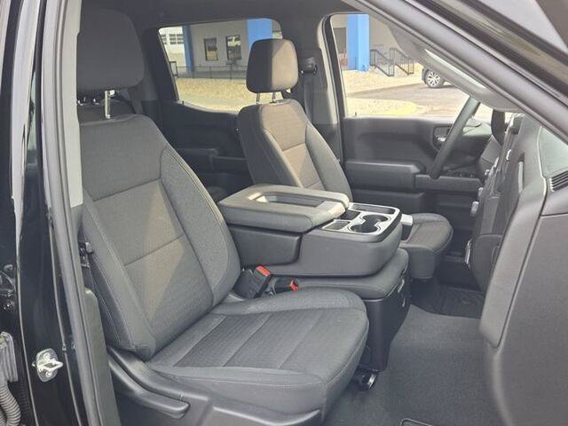 Used 2024 Chevrolet Silverado 1500 Custom Trail Boss AWD/4WD image 17