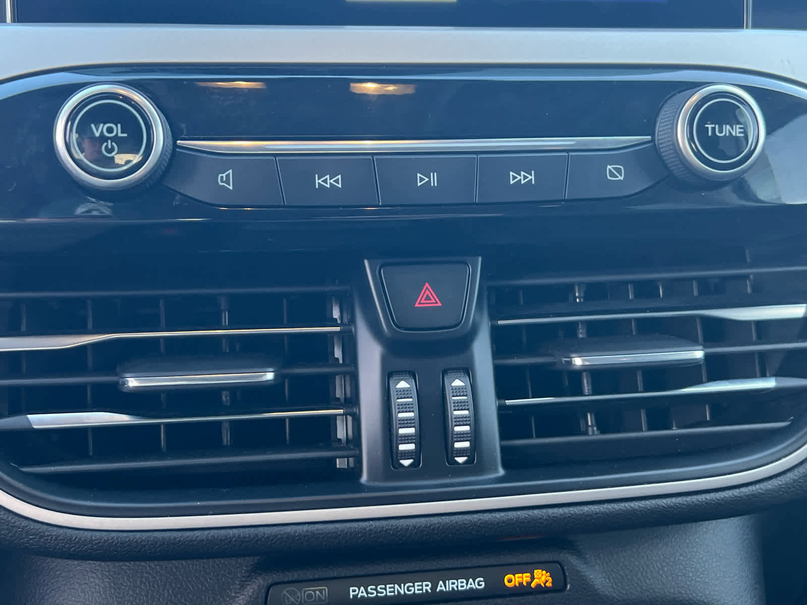 Certified 2021 Ford Escape SEL image 35