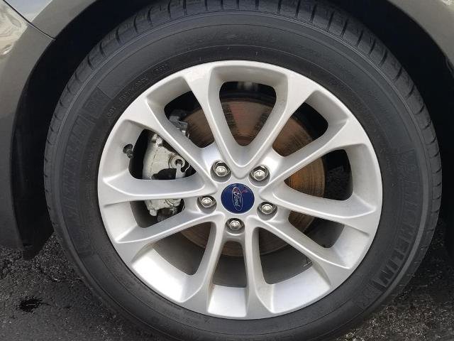 Certified 2020 Ford Fusion SE image 28