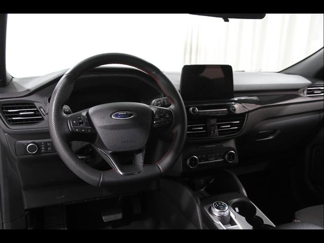 Certified 2025 Ford Escape ST-Line AWD/4WD image 6