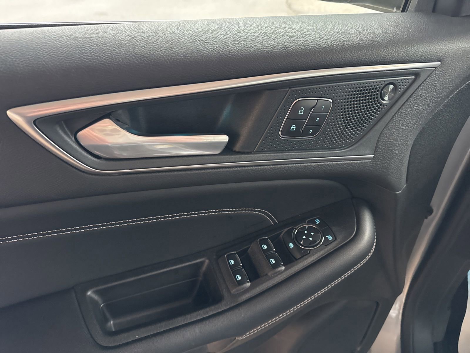 Certified 2024 Ford Edge Titanium w/ Equipment Group 301A image 28