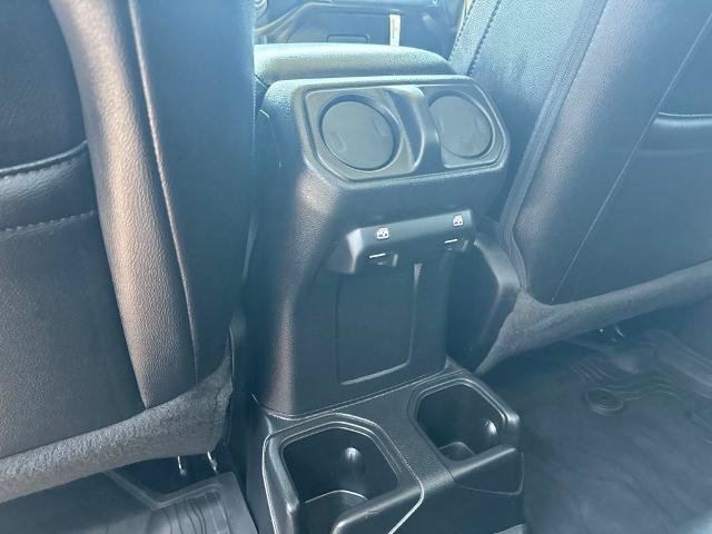 Used 2023 Jeep Gladiator Sport AWD/4WD image 18