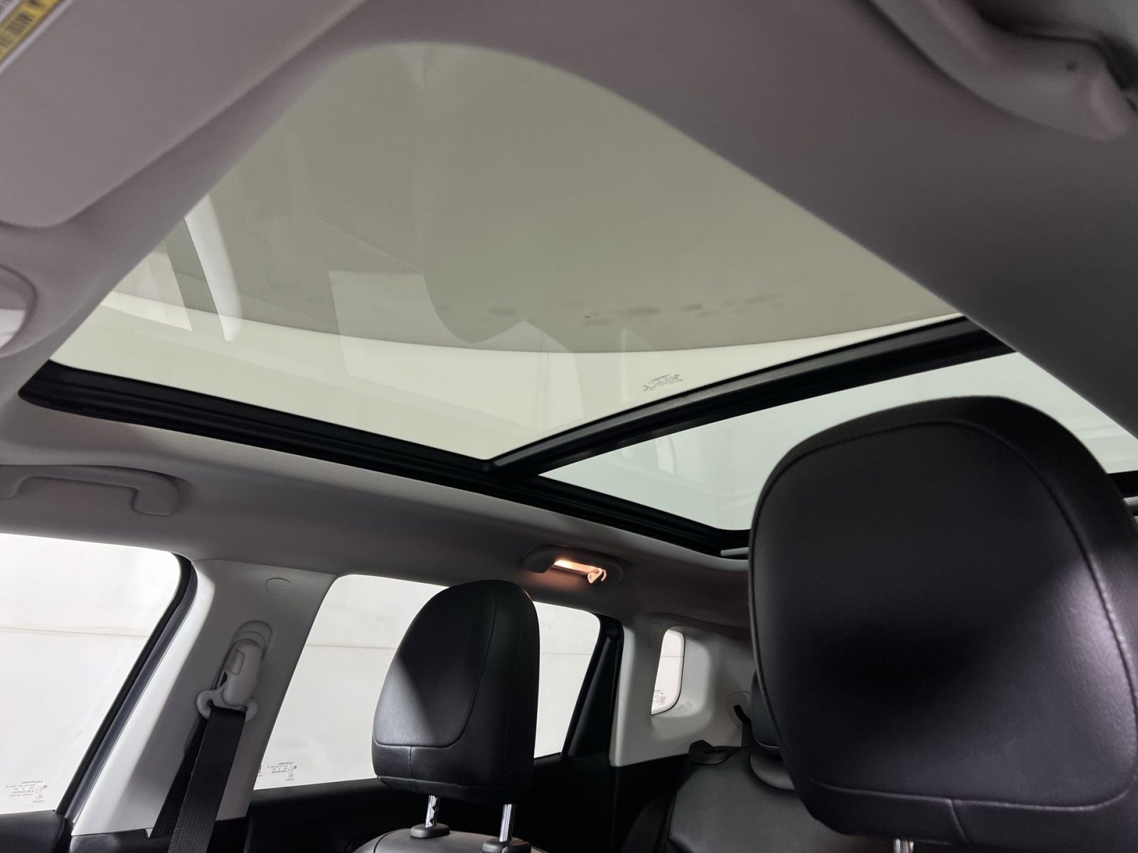 Used 2019 Jeep Compass Limited image 22