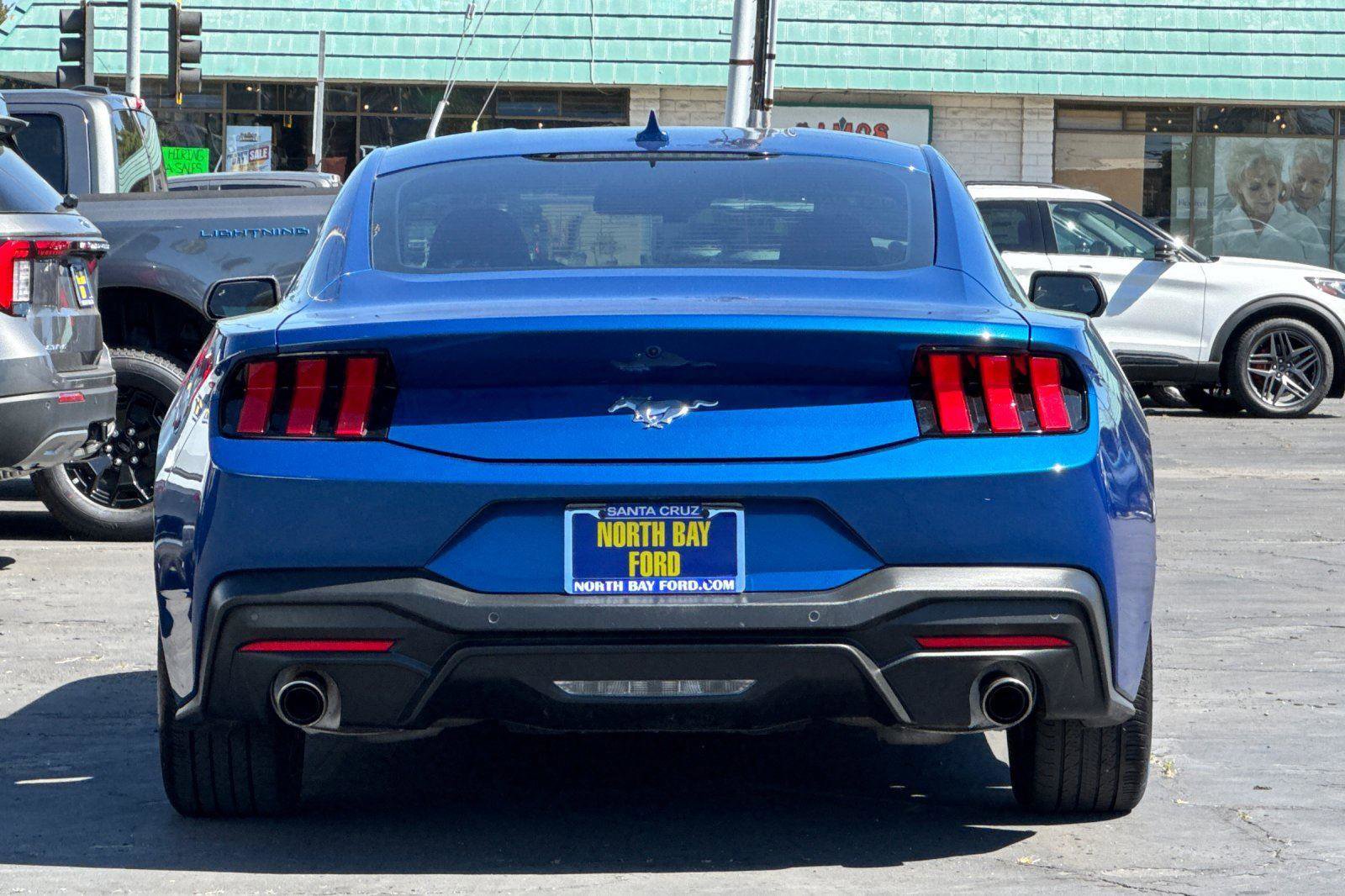Certified 2024 Ford Mustang Coupe RWD image 27