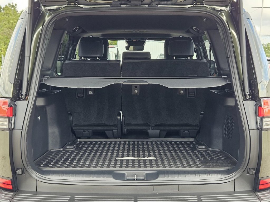 Used 2024 Lexus GX 550 AWD/4WD image 12