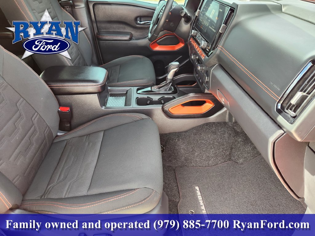 Used 2025 Nissan Frontier Pro-X RWD image 10