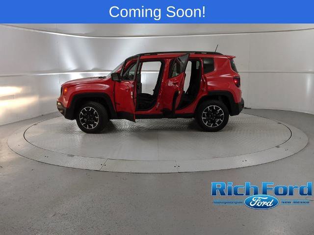 Used 2023 Jeep Renegade Latitude image 11