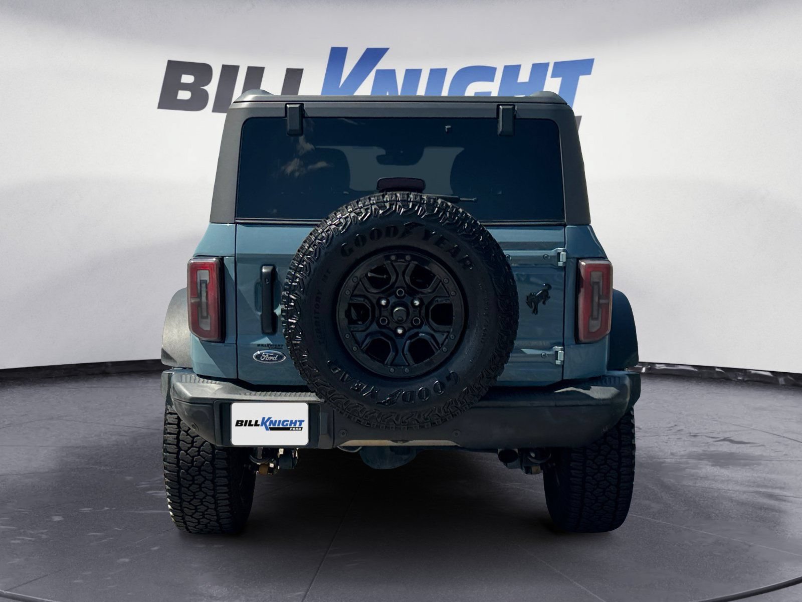 Certified 2021 Ford Bronco First Edition AWD/4WD image 4