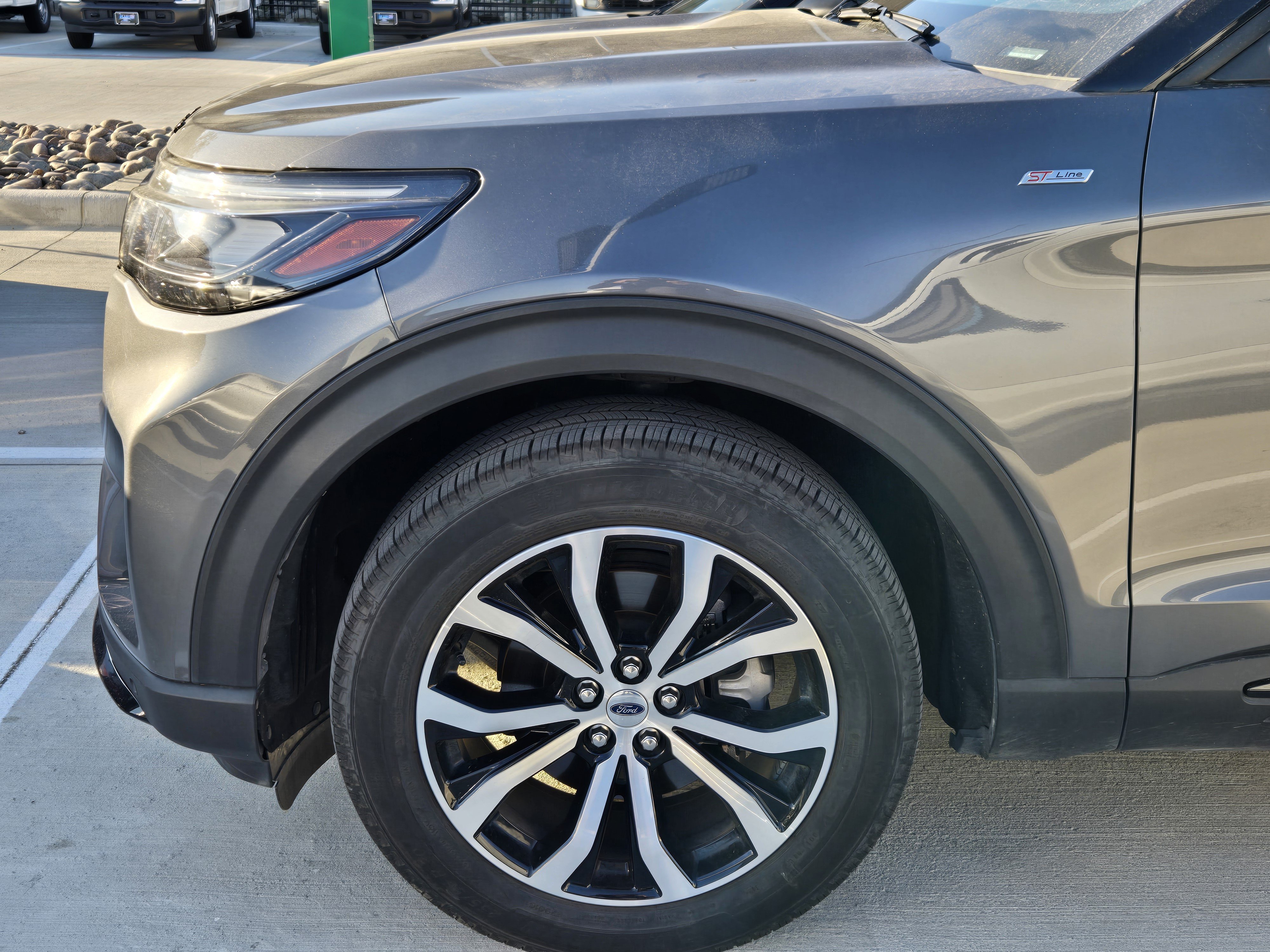 Certified 2025 Ford Explorer ST-Line AWD/4WD image 8