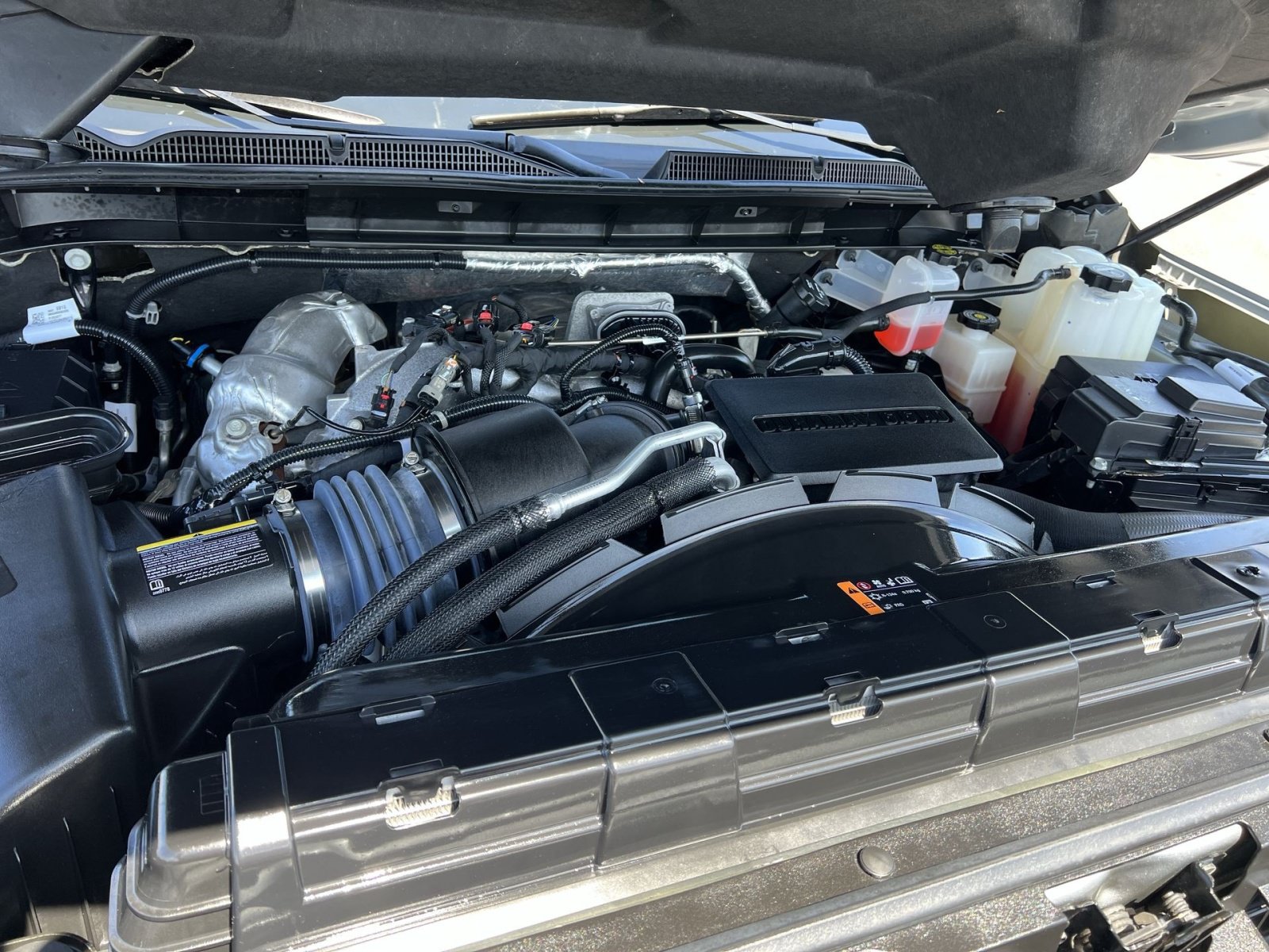Used 2024 GMC Sierra 2500 Denali Ultimate AWD/4WD image 28
