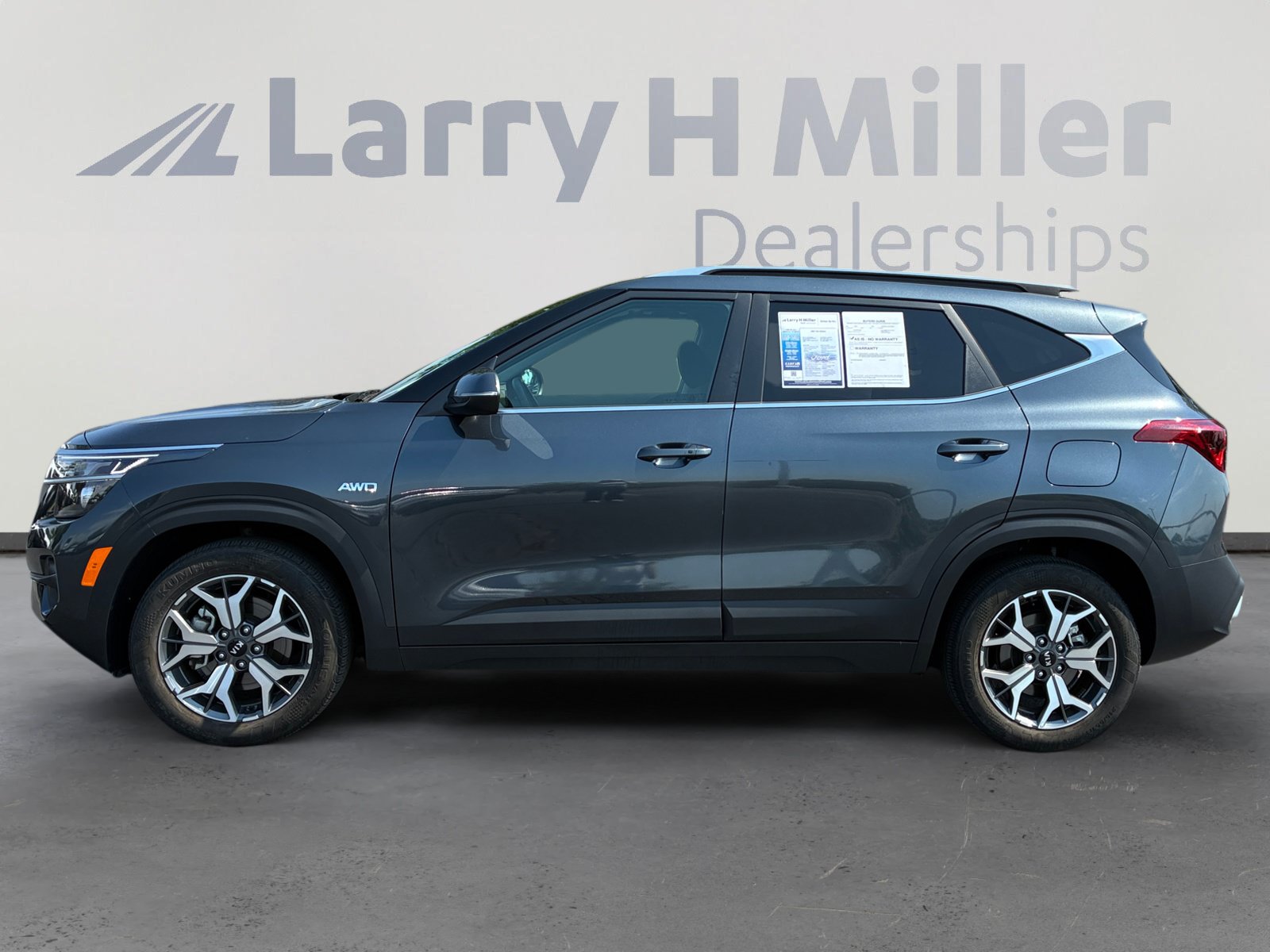 Used 2021 Kia Seltos EX AWD/4WD image 2