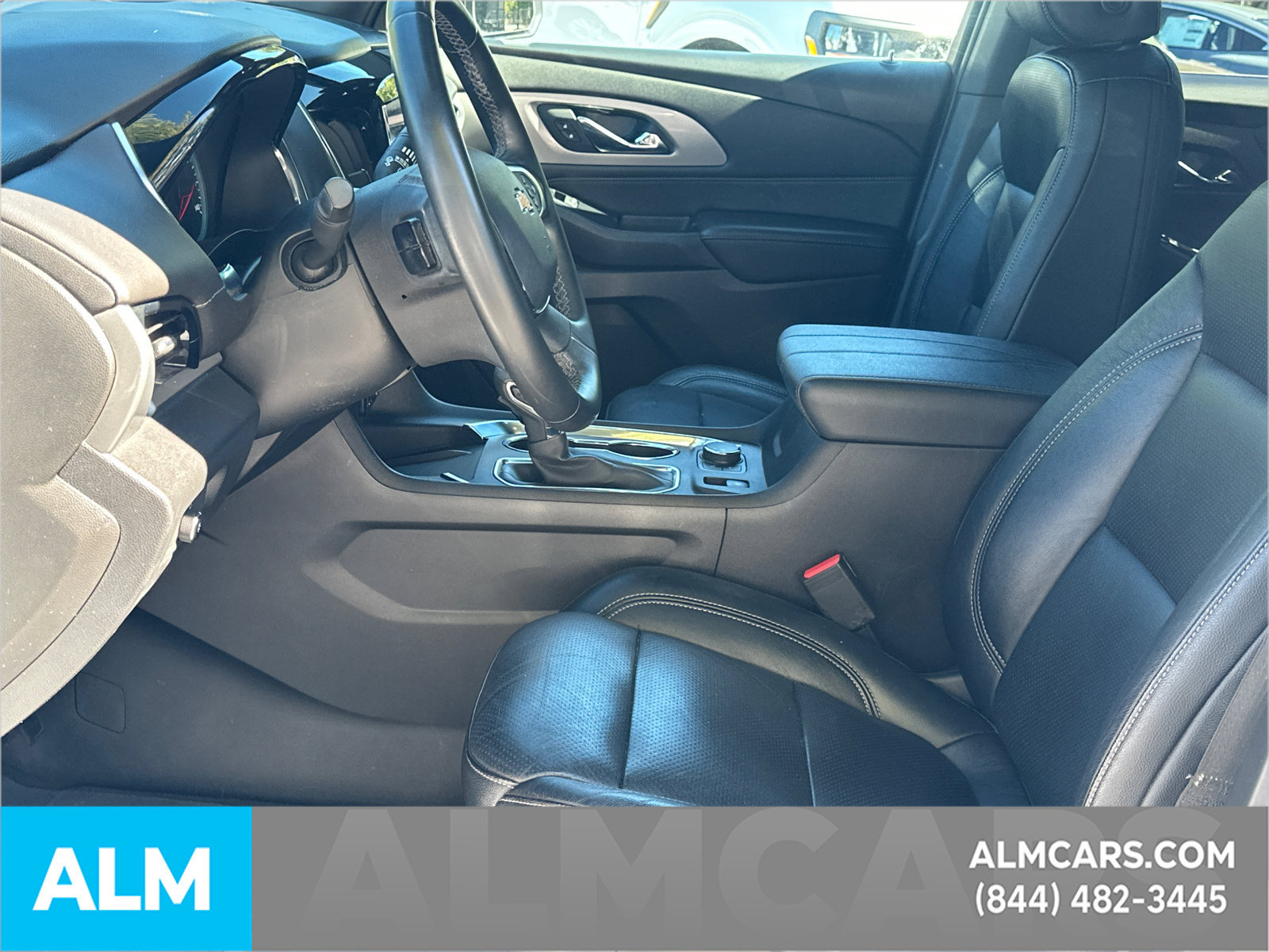 Used 2023 Chevrolet Traverse LT FWD image 10