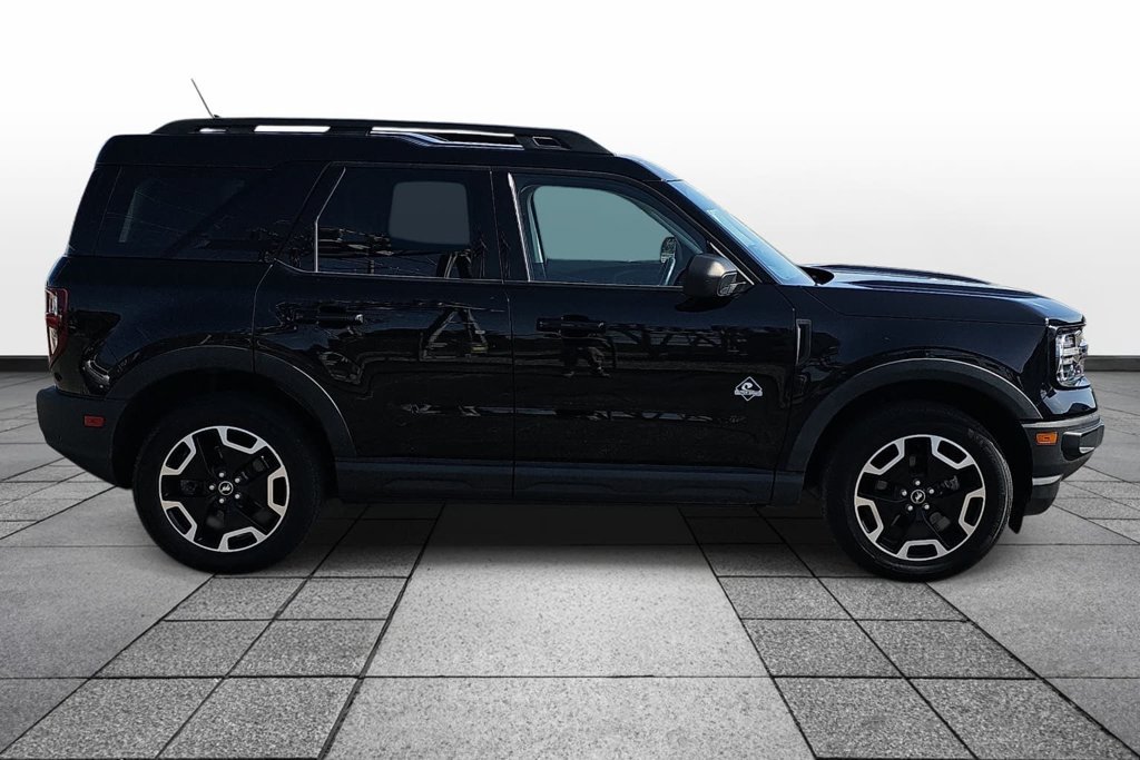 Certified 2023 Ford Bronco Sport Outer Banks w/ Tech Package AWD/4WD image 4