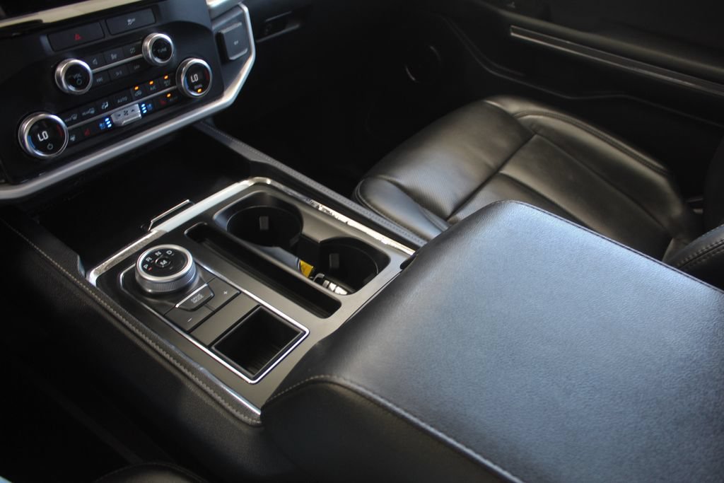 Certified 2022 Ford Expedition XLT RWD image 21