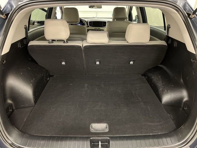 Used 2022 Kia Sportage LX AWD/4WD image 18
