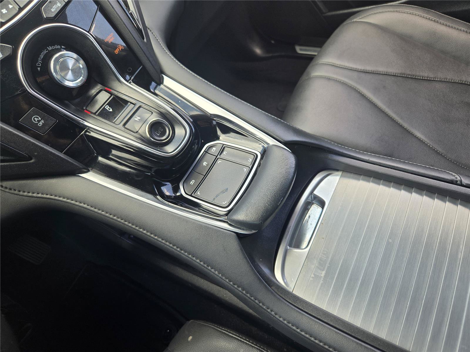 Used 2019 Acura RDX FWD image 18