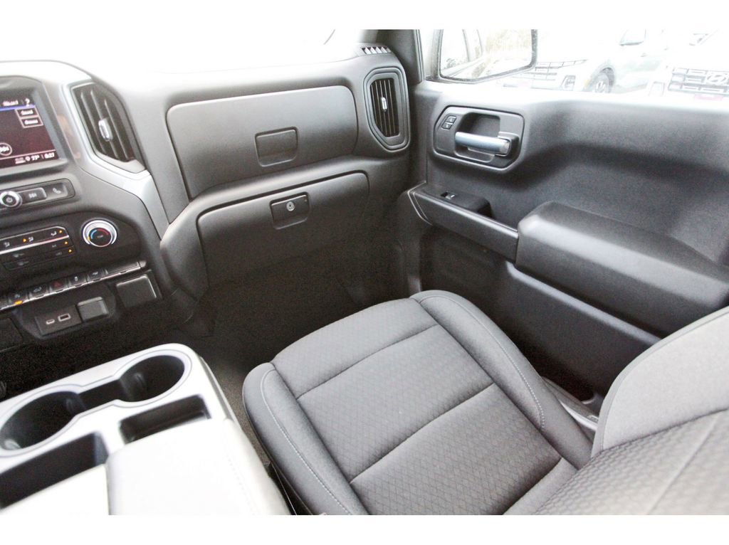 Used 2023 Chevrolet Silverado 1500 Custom image 13