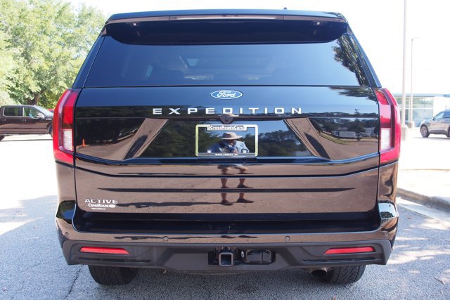 Certified 2025 Ford Expedition Active AWD/4WD image 6