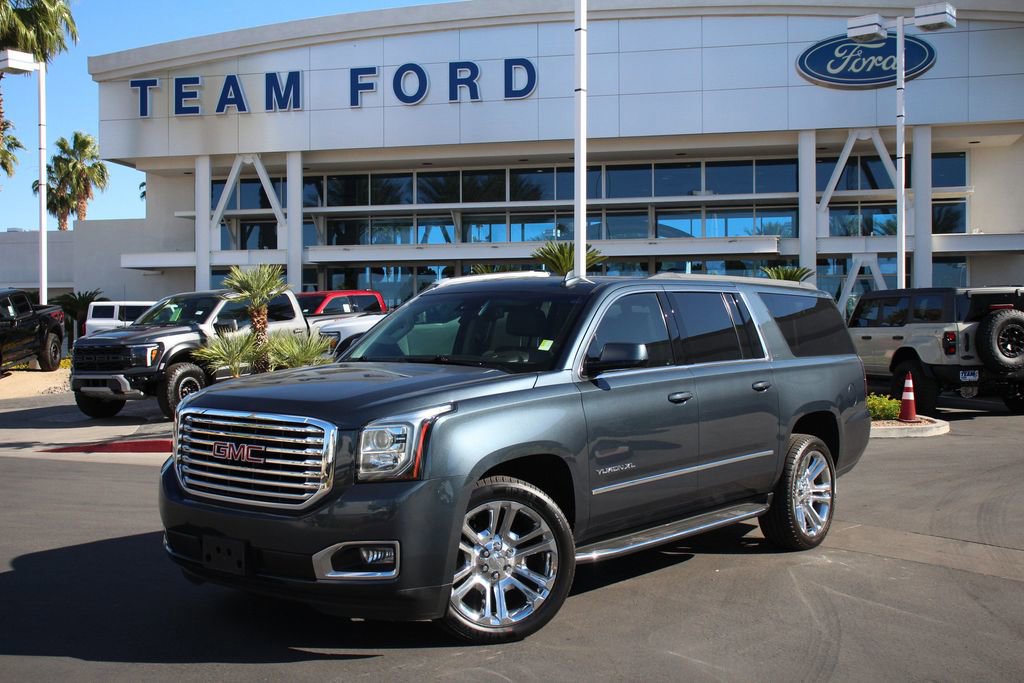 Used 2020 GMC Yukon XL SLT w/ Premium Edition image 2