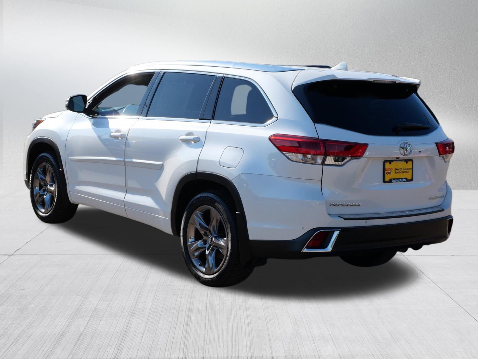 Used 2017 Toyota Highlander Limited Platinum w/ Protection Package #3 AWD/4WD image 5