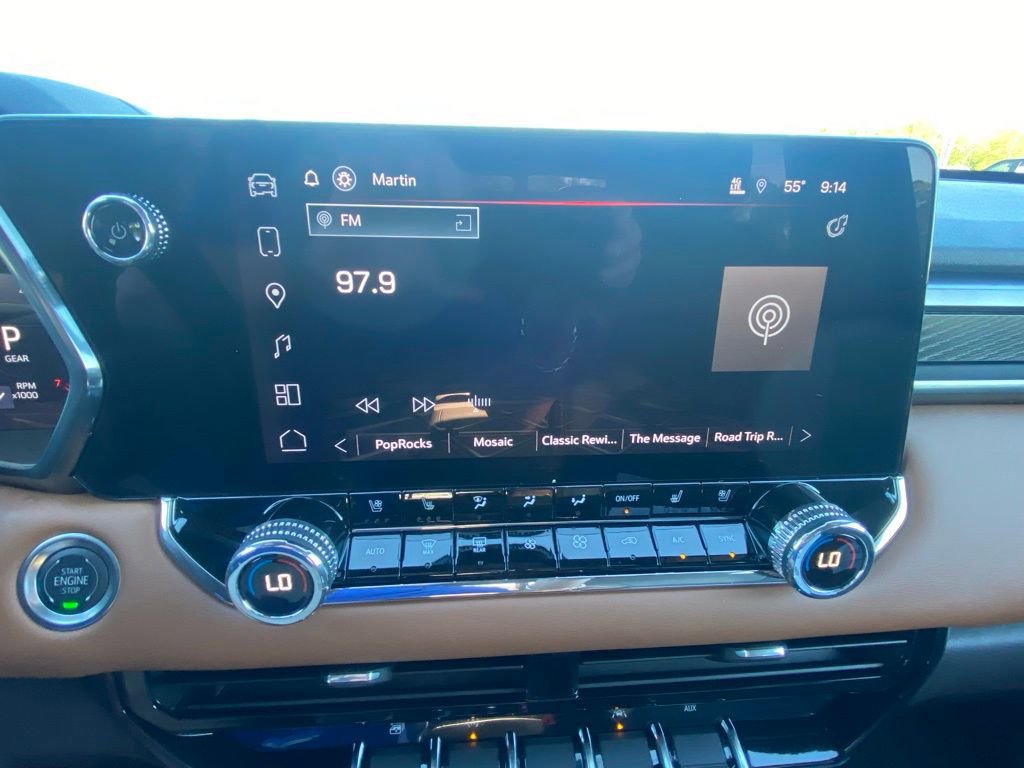 Used 2025 GMC Canyon AT4 w/ AT4 Premium Package image 15