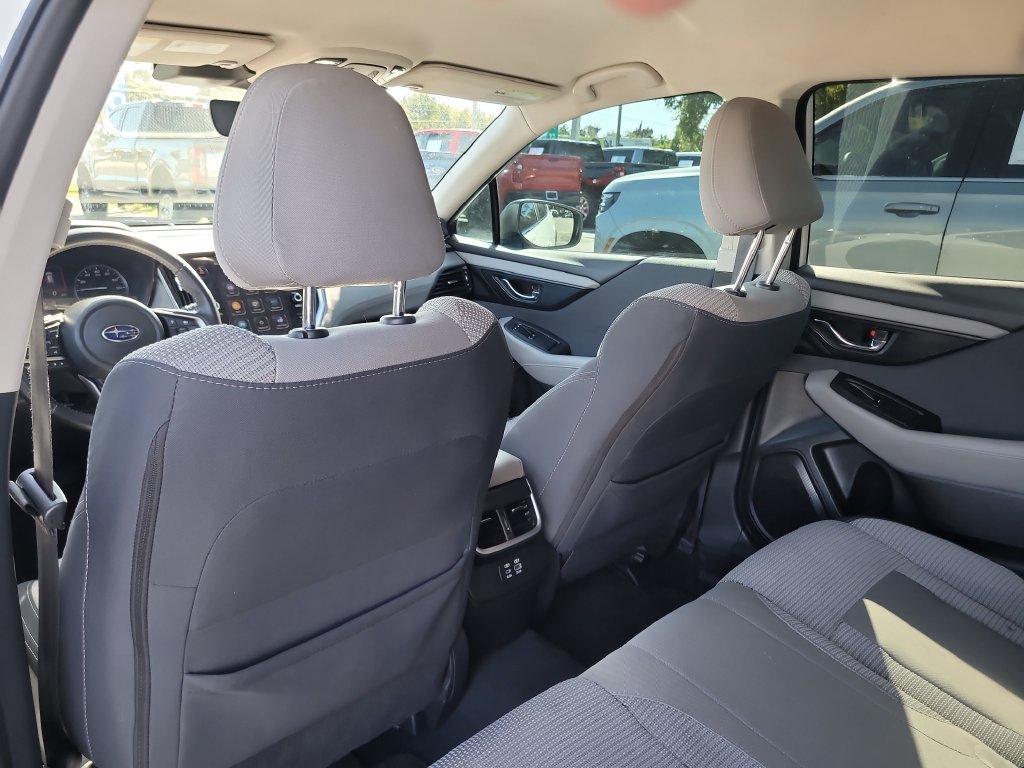 Used 2024 Subaru Outback Premium AWD/4WD image 10