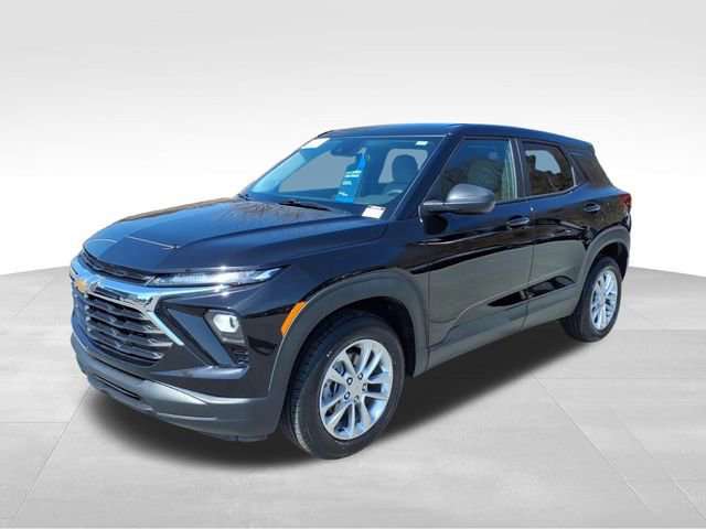 Used 2025 Chevrolet TrailBlazer LS w/ LS Convenience Package image 2