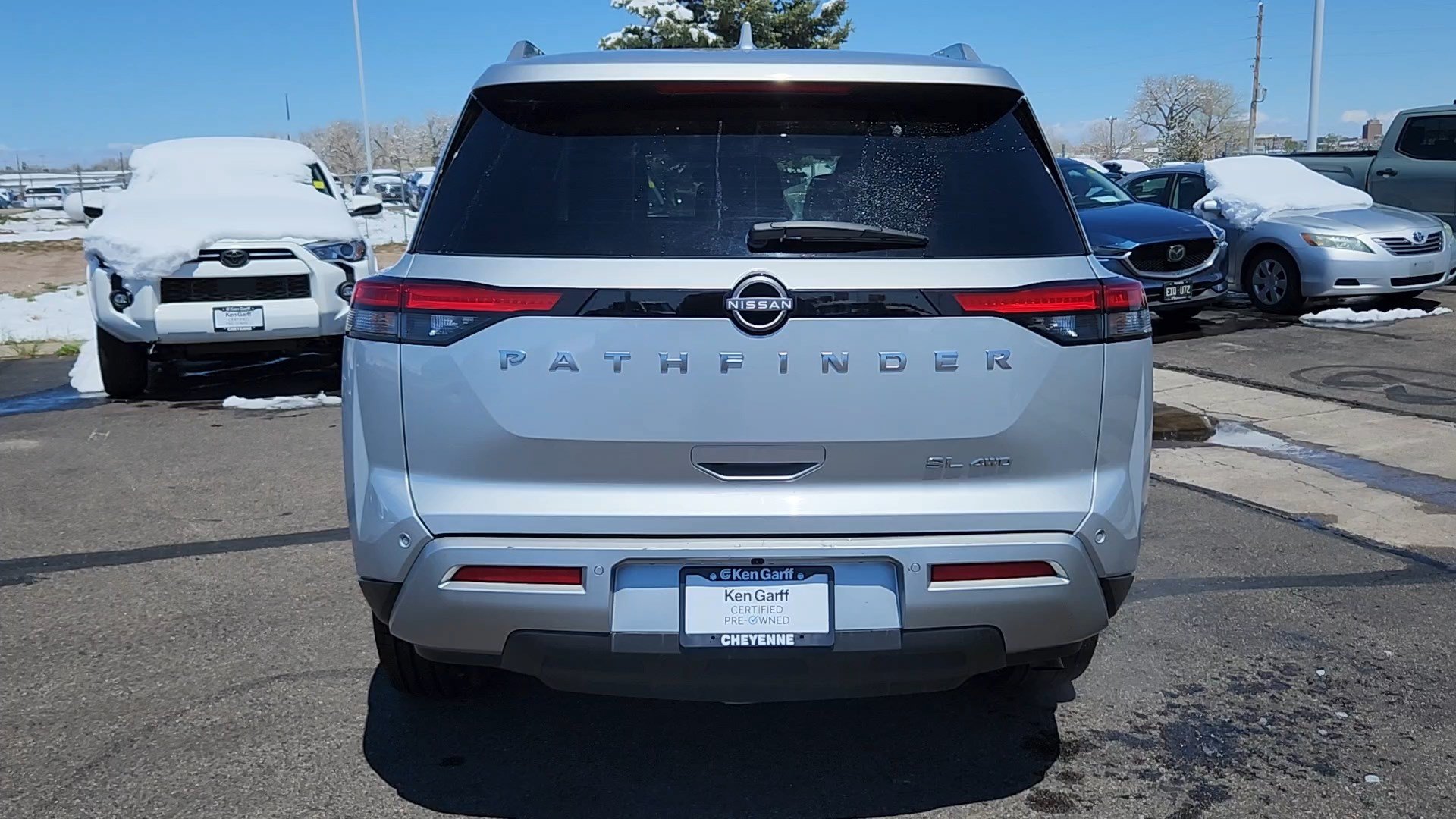Used 2025 Nissan Pathfinder SL AWD/4WD image 21