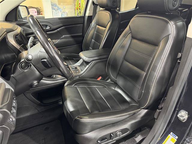 Used 2021 GMC Acadia Denali w/ Denali Technology Package AWD/4WD image 18