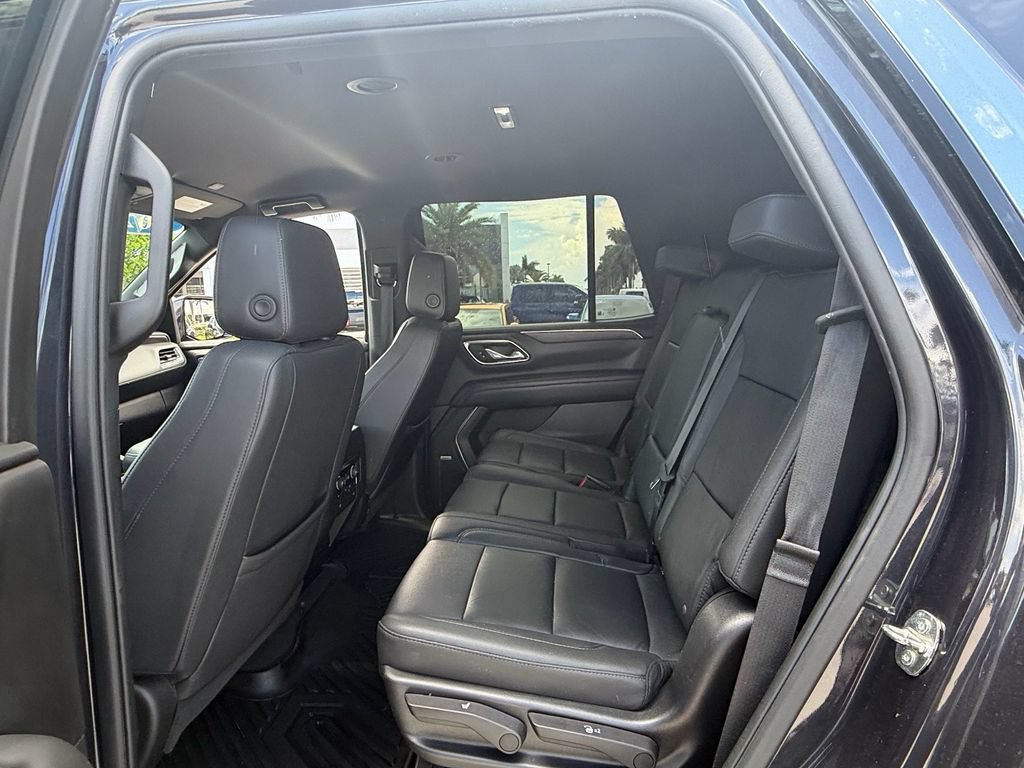 Used 2023 Chevrolet Tahoe LT w/ Luxury Package RWD image 13