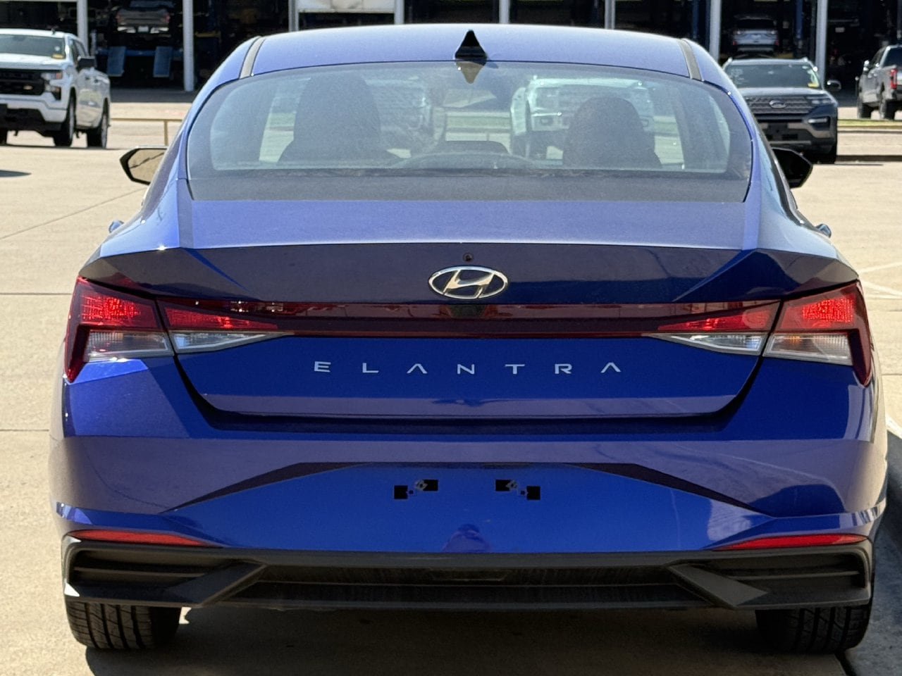 Used 2023 Hyundai Elantra SEL w/ Convenience Package FWD image 6