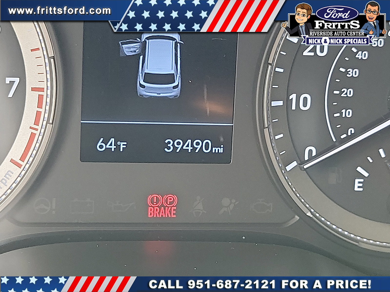 Used 2022 Hyundai Venue SEL w/ Cargo Package FWD image 2
