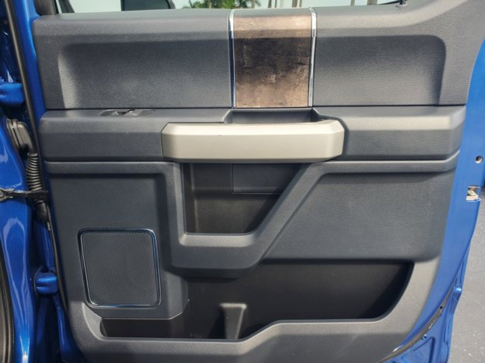 Certified 2022 Ford F250 Lariat w/ Tremor Off-Road Package image 33