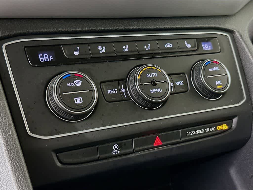 Used 2021 Volkswagen Atlas SE w/ Panoramic Sunroof Package FWD image 17