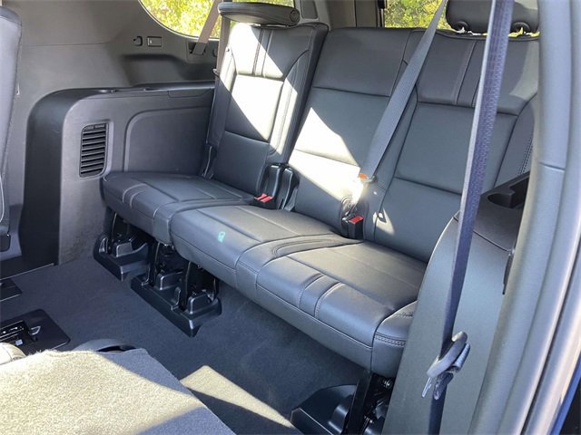 Used 2023 Chevrolet Suburban RST w/ Sport Performance Package image 26