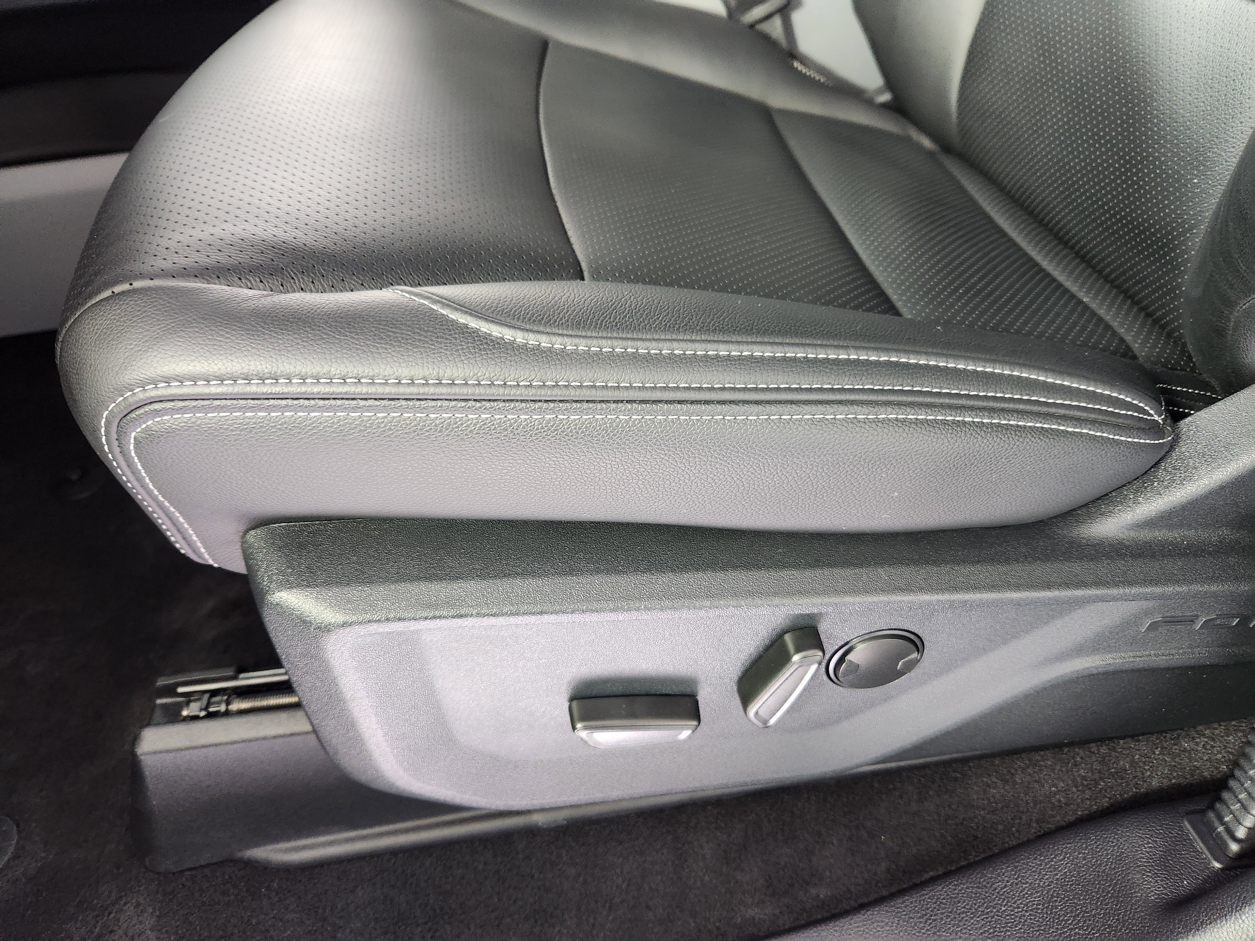 Certified 2025 Ford F150 Lightning Flash image 14