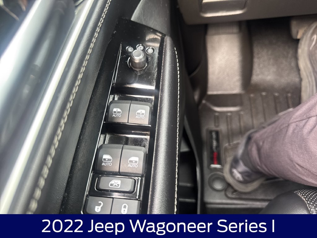 Used 2022 Jeep Wagoneer Series I AWD/4WD image 24